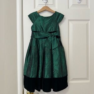Sweet Heart Rose classic green dress